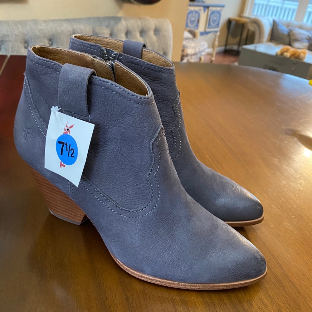 Frye Reina Booties Grey
